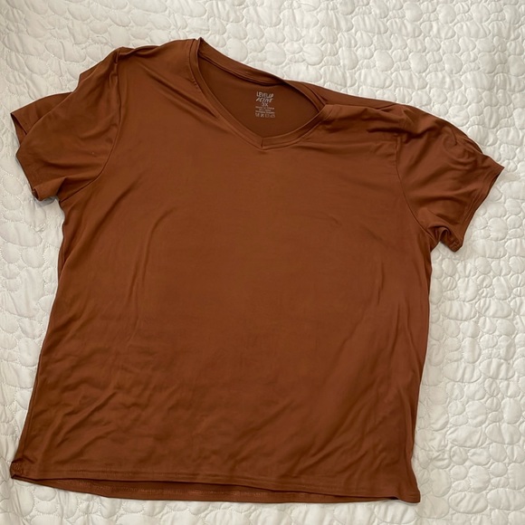 Active Tshirt - Picture 1 of 2